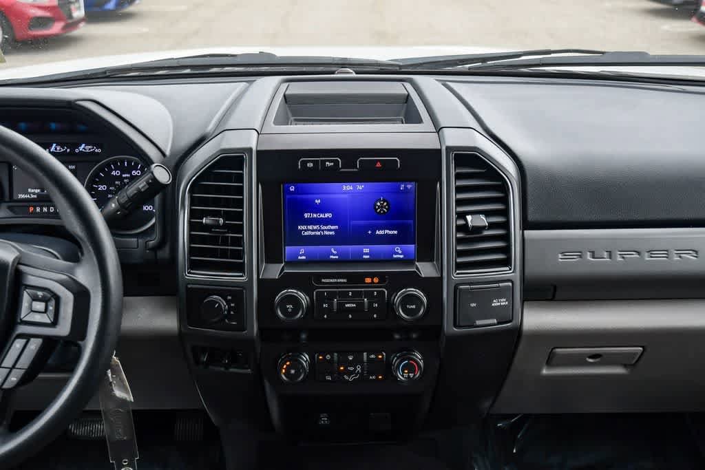 Thumbnail: 2022 Ford Econoline - 14