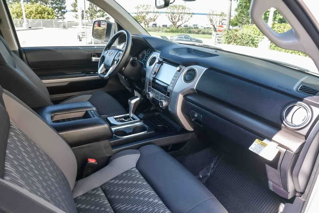 2020 Toyota Tundra SR5 16