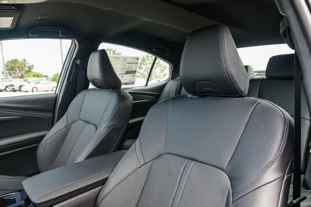 Thumbnail: 2026 Toyota Camry - 17