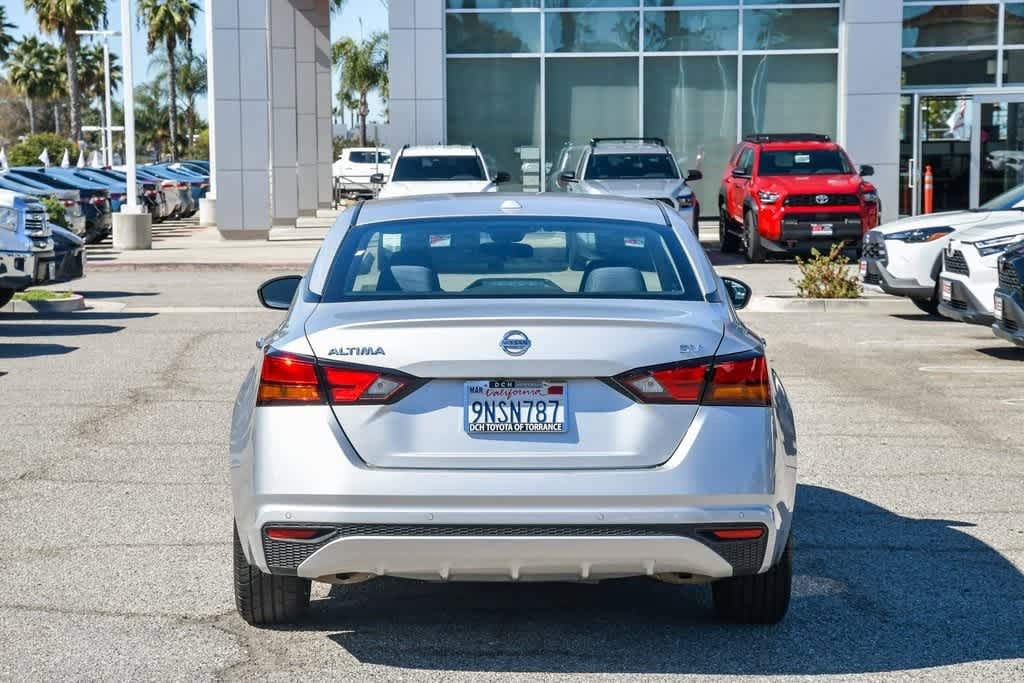 Thumbnail: 2021 Nissan Altima - 8