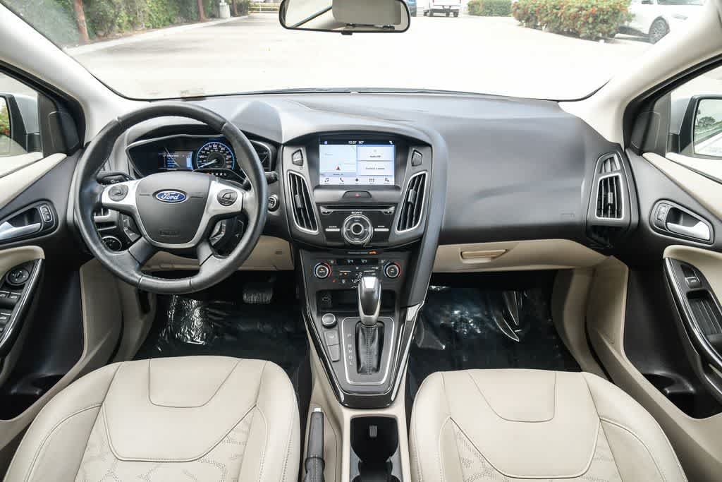 Thumbnail: 2017 Ford Focus - 14