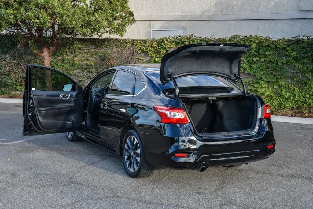 Thumbnail: 2019 Nissan Sentra - 28