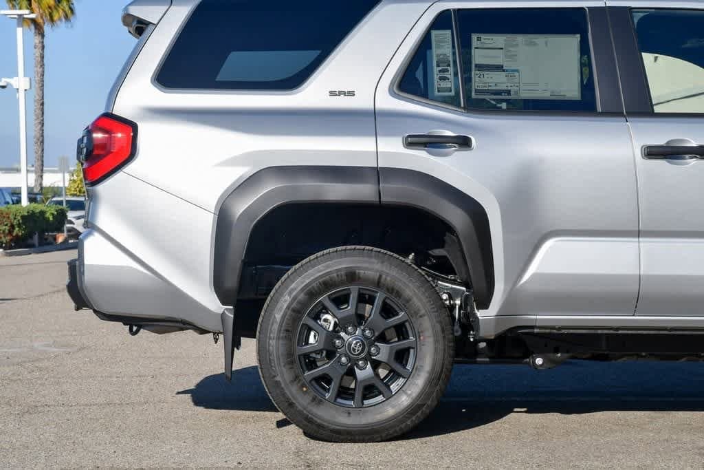 Thumbnail: 2025 Toyota 4Runner - 10