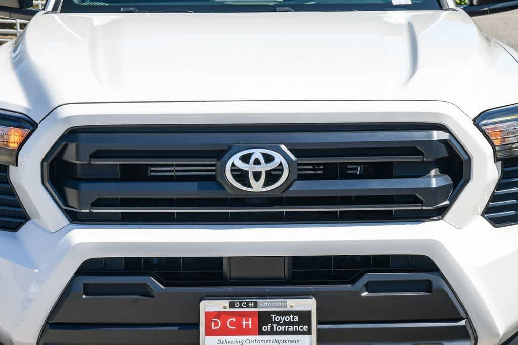 2024 Toyota Tacoma SR photo 4