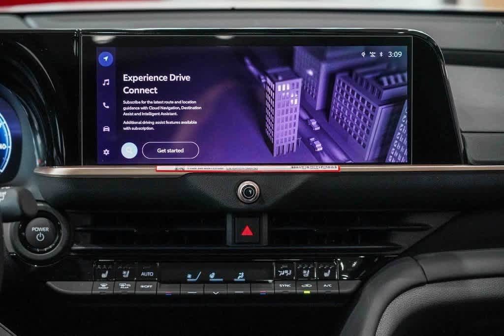 Thumbnail: 2025 Toyota Crown Signia - 13