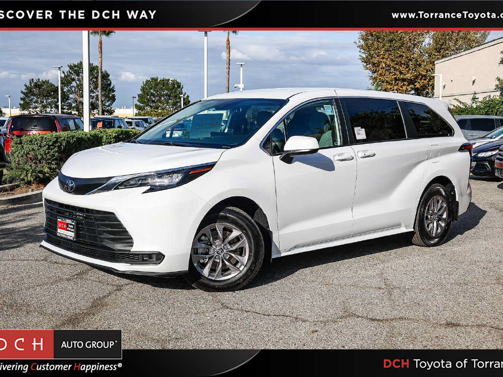 2026 Toyota Sienna LE 8 Passenger Van Passenger Van