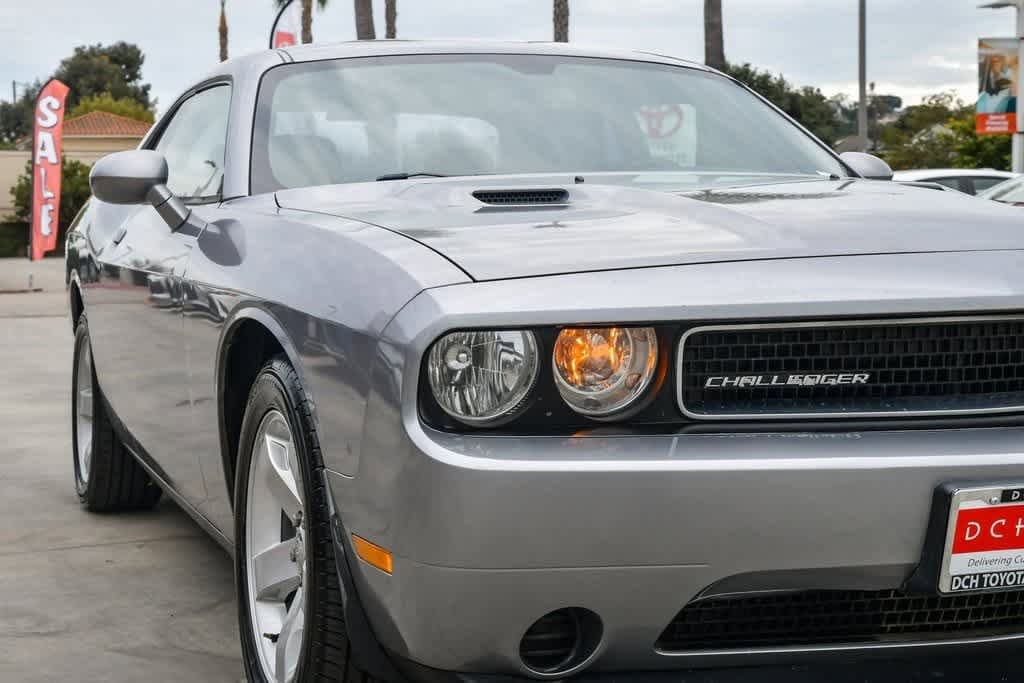 Used 2014 Dodge Challenger SXT Car