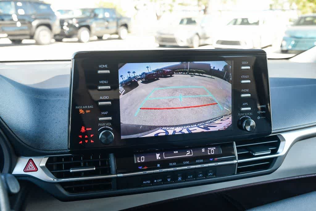 Thumbnail: 2024 Toyota Sienna - 23