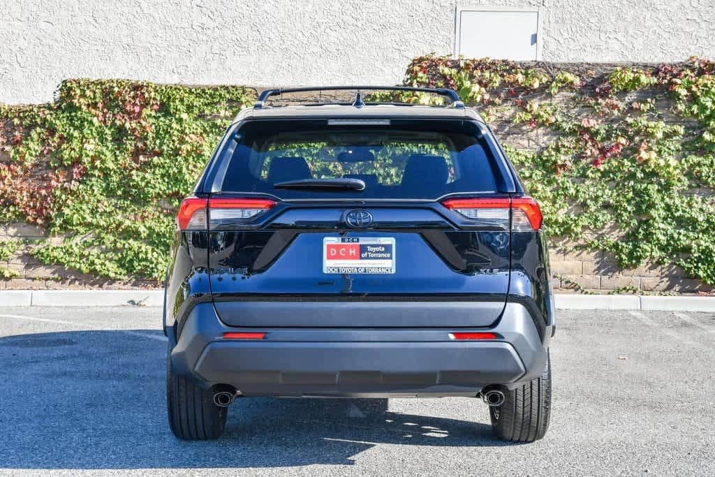 Thumbnail: 2025 Toyota RAV4 - 7