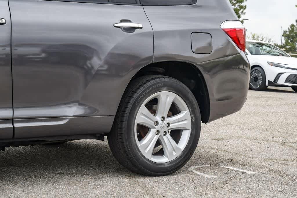 Thumbnail: 2010 Toyota Highlander - 11