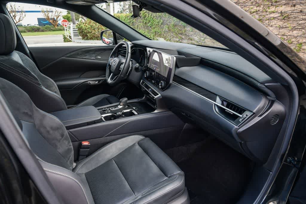 Thumbnail: 2024 Lexus RX - 9