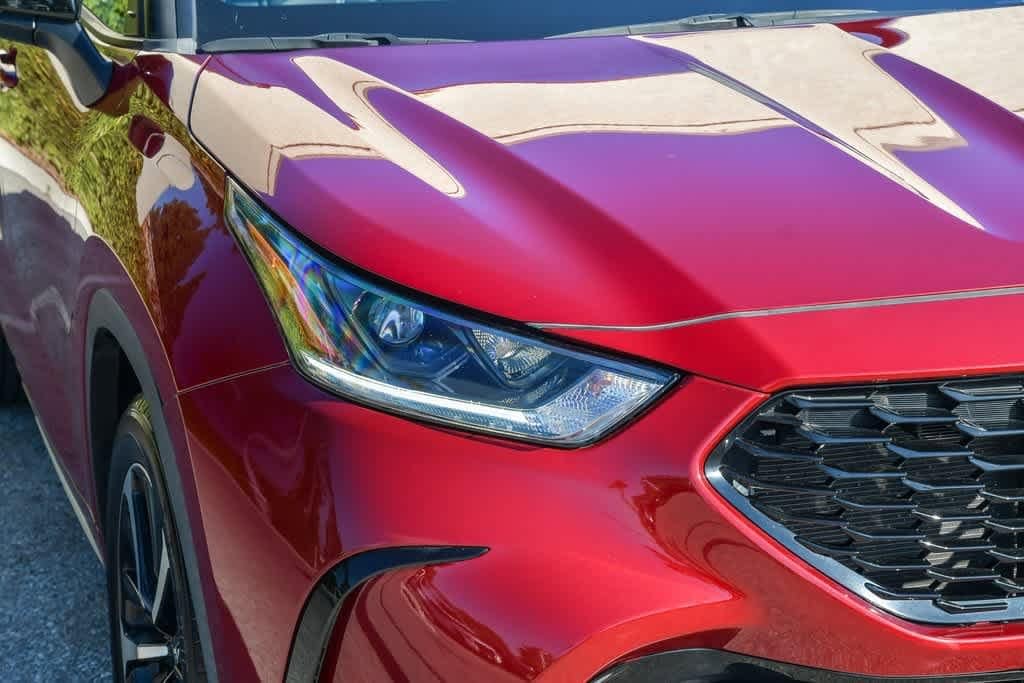 Thumbnail: 2022 Toyota Highlander - 4