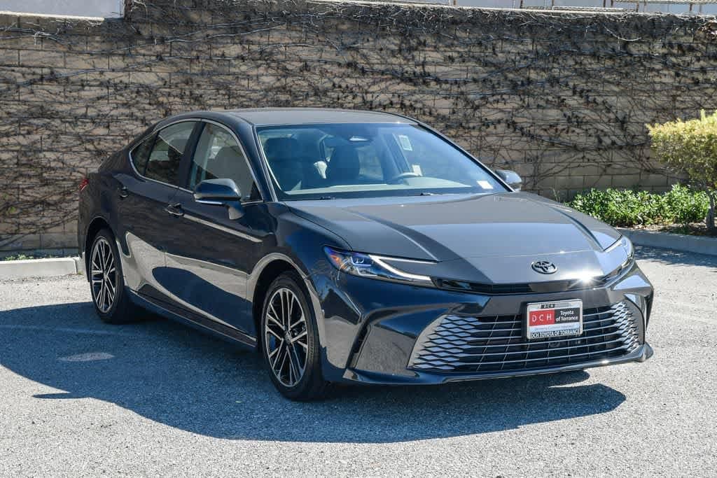 2026 Toyota Camry XLE photo 2