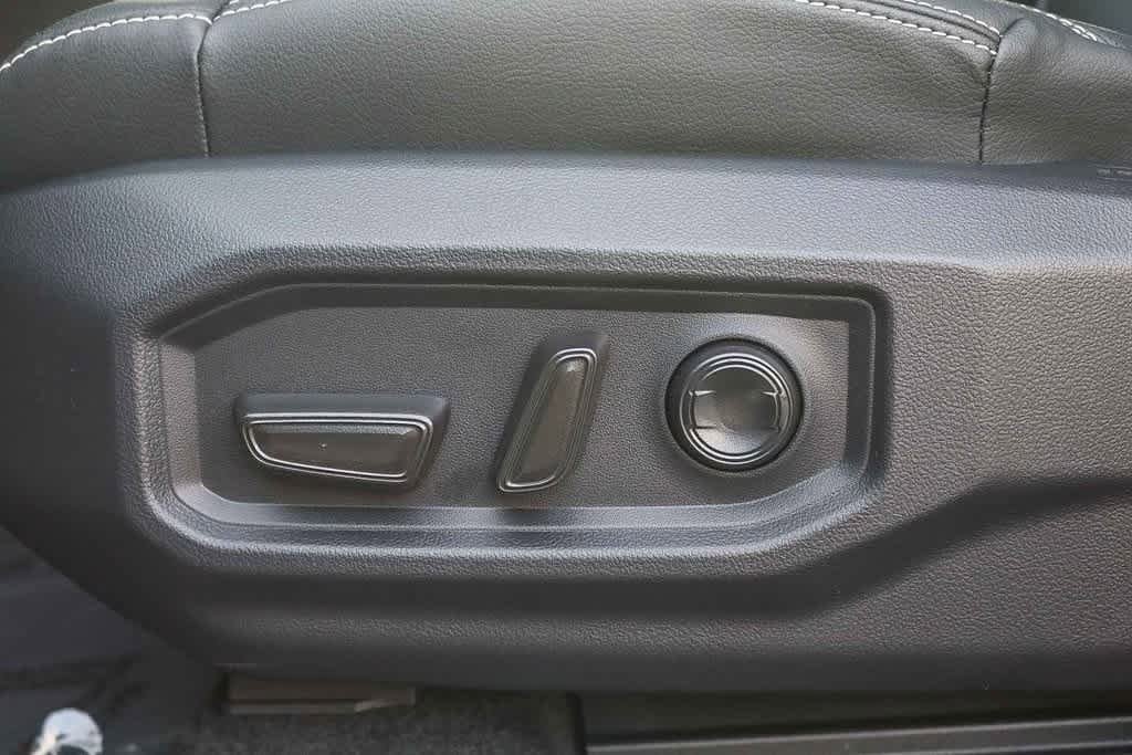 Thumbnail: 2026 Toyota Tundra - 21