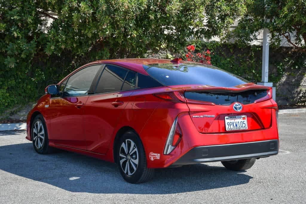 Thumbnail: 2017 Toyota Prius Prime - 8