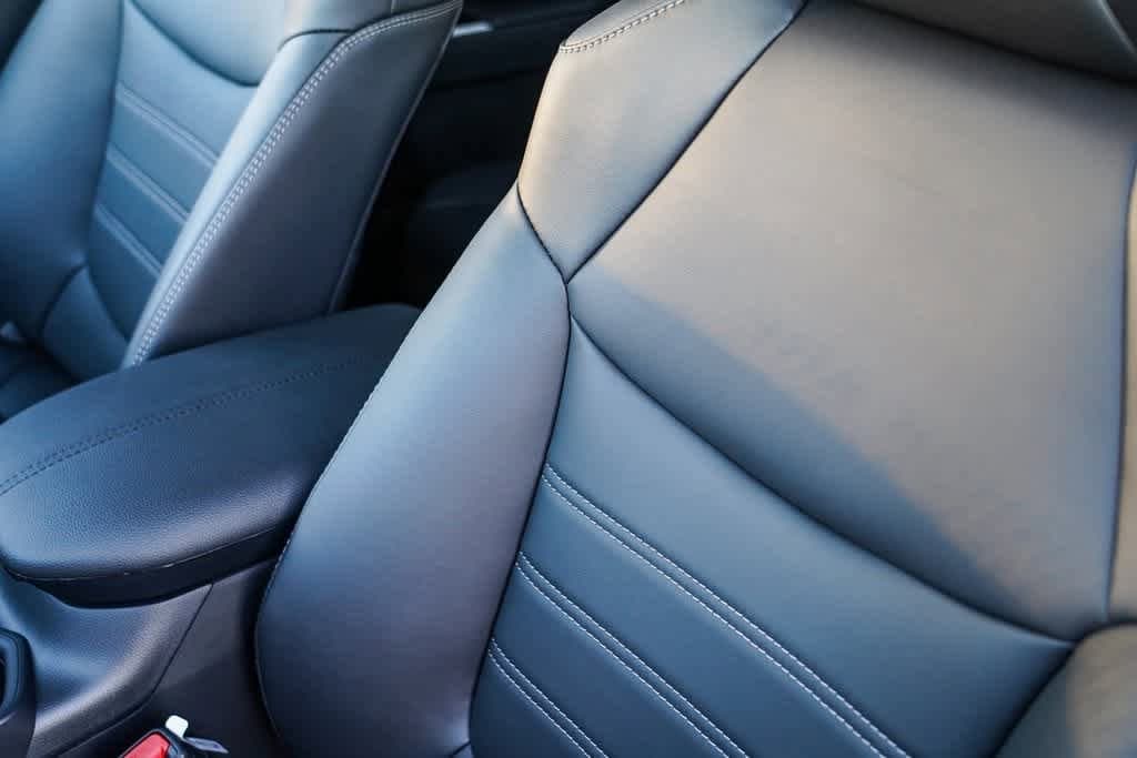 Thumbnail: 2025 Toyota RAV4 - 26