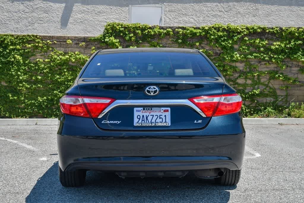 2015 Toyota Camry LE 7
