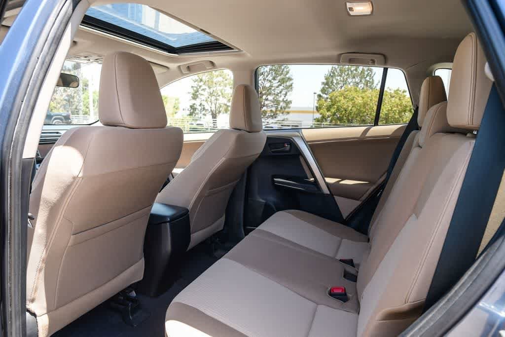 Thumbnail: 2013 Toyota RAV4 - 18