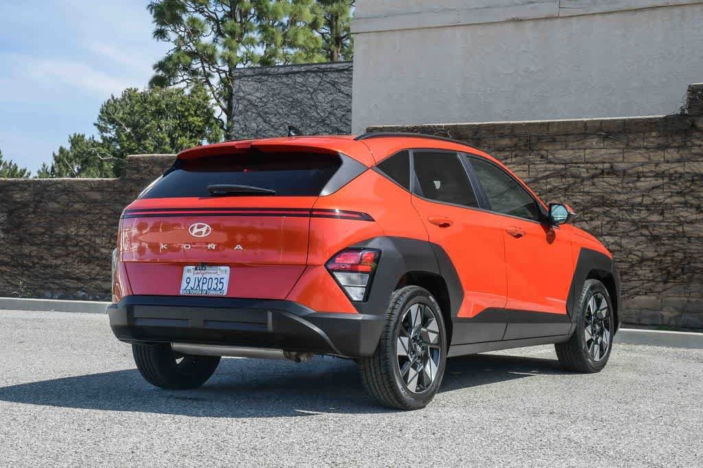 2024 Hyundai Kona SEL photo 5