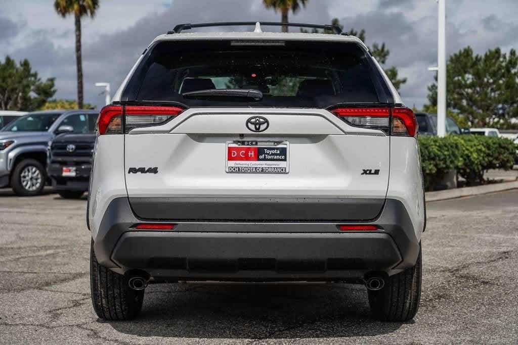 Thumbnail: 2025 Toyota RAV4 - 7