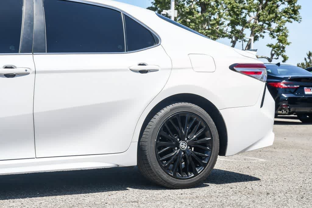 Thumbnail: 2020 Toyota Camry - 11