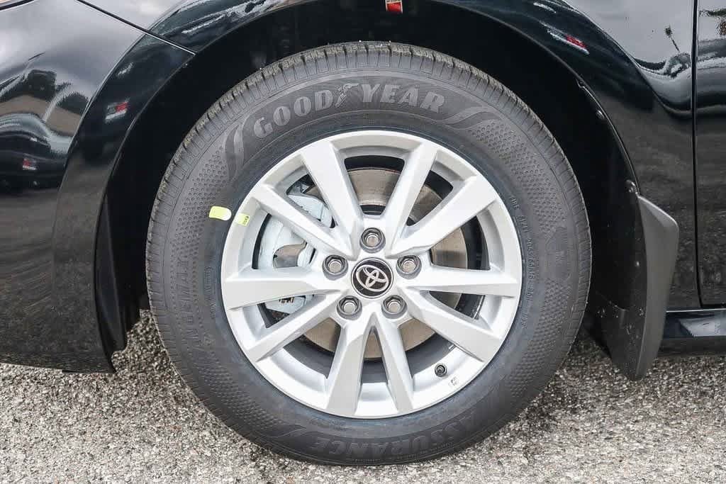 Thumbnail: 2026 Toyota Camry - 11