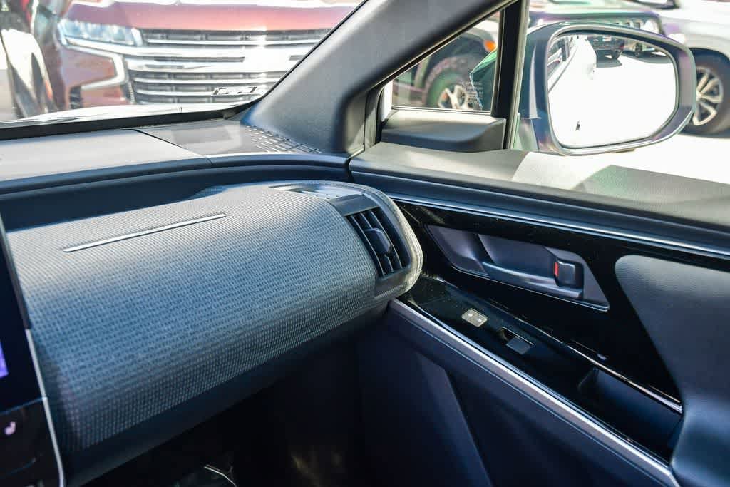 Thumbnail: 2023 Toyota bZ4X - 24