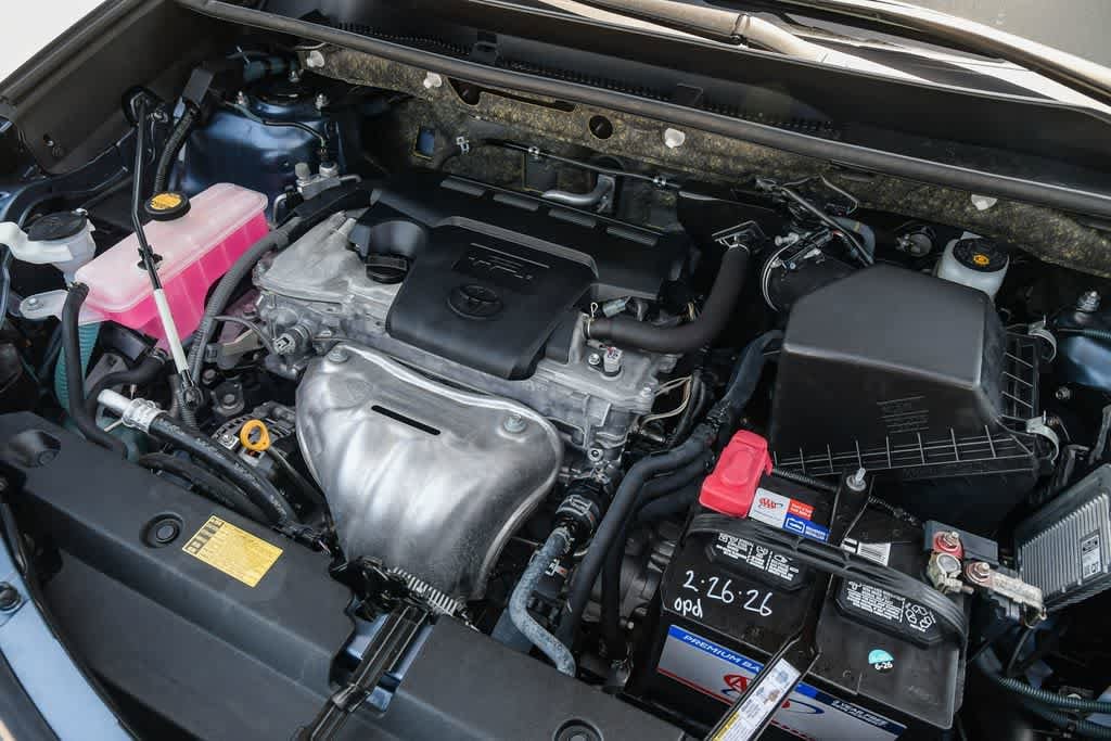 Thumbnail: 2013 Toyota RAV4 - 27