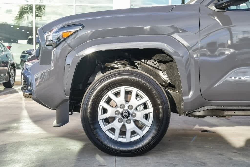 Thumbnail: 2025 Toyota Tacoma - 10
