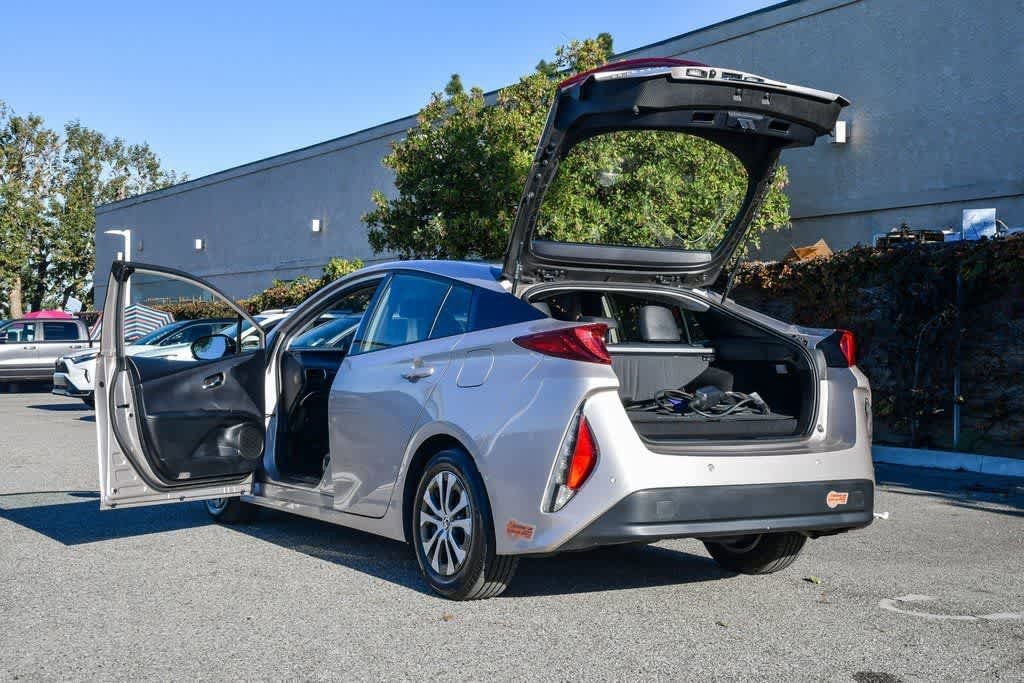Thumbnail: 2020 Toyota Prius Prime - 25