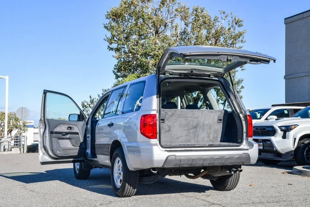 Thumbnail: 2005 Honda Pilot - 28