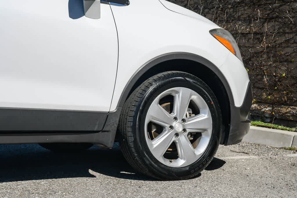 Thumbnail: 2016 Buick Encore - 11