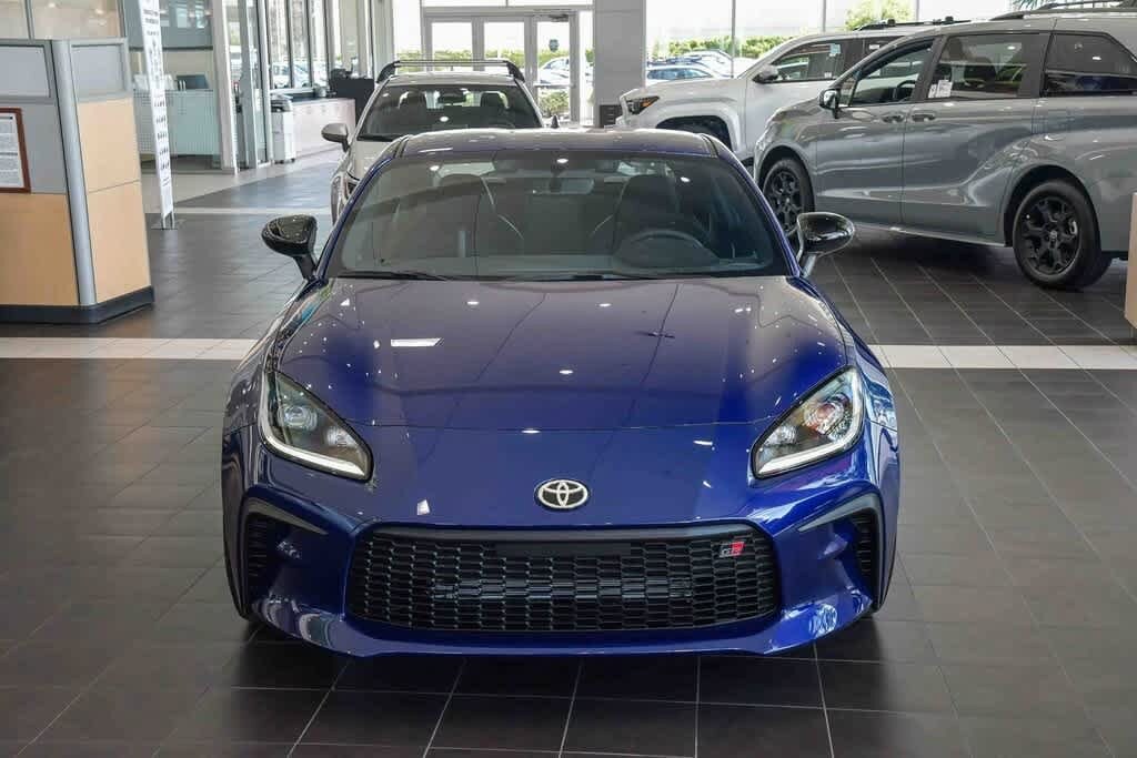 2025 Toyota GR86 Premium photo 2