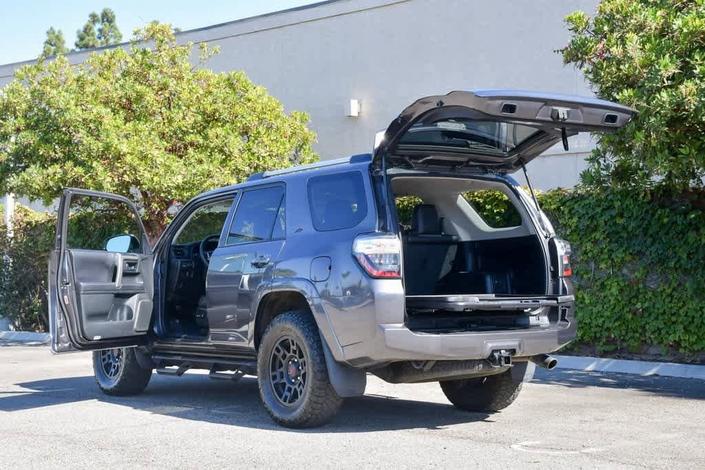 Thumbnail: 2021 Toyota 4Runner - 32
