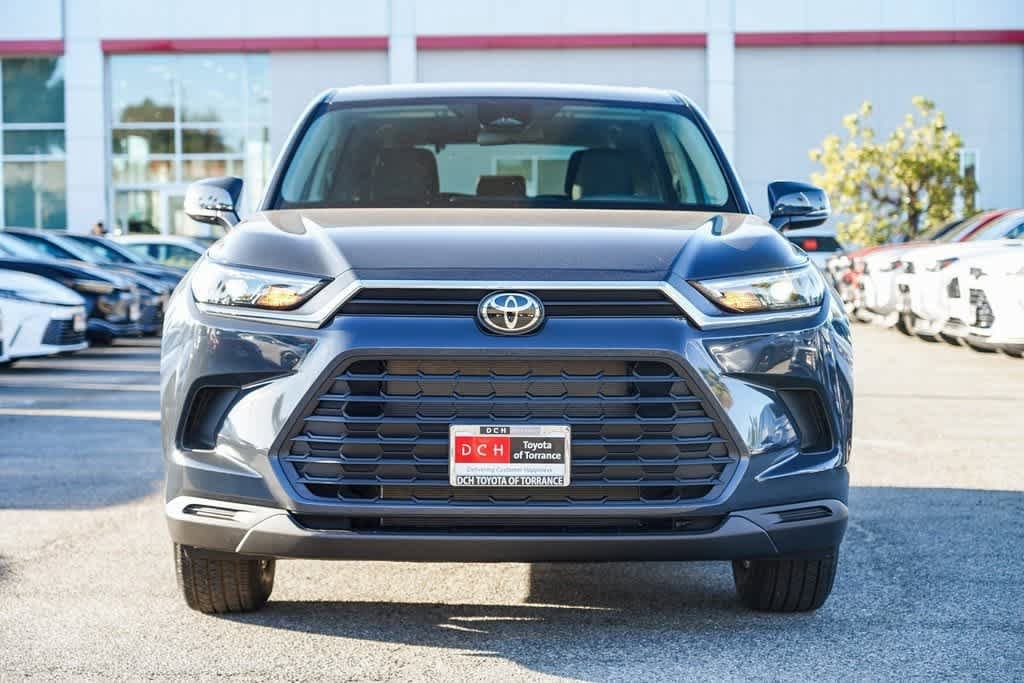 Thumbnail: 2026 Toyota Grand Highlander - 4