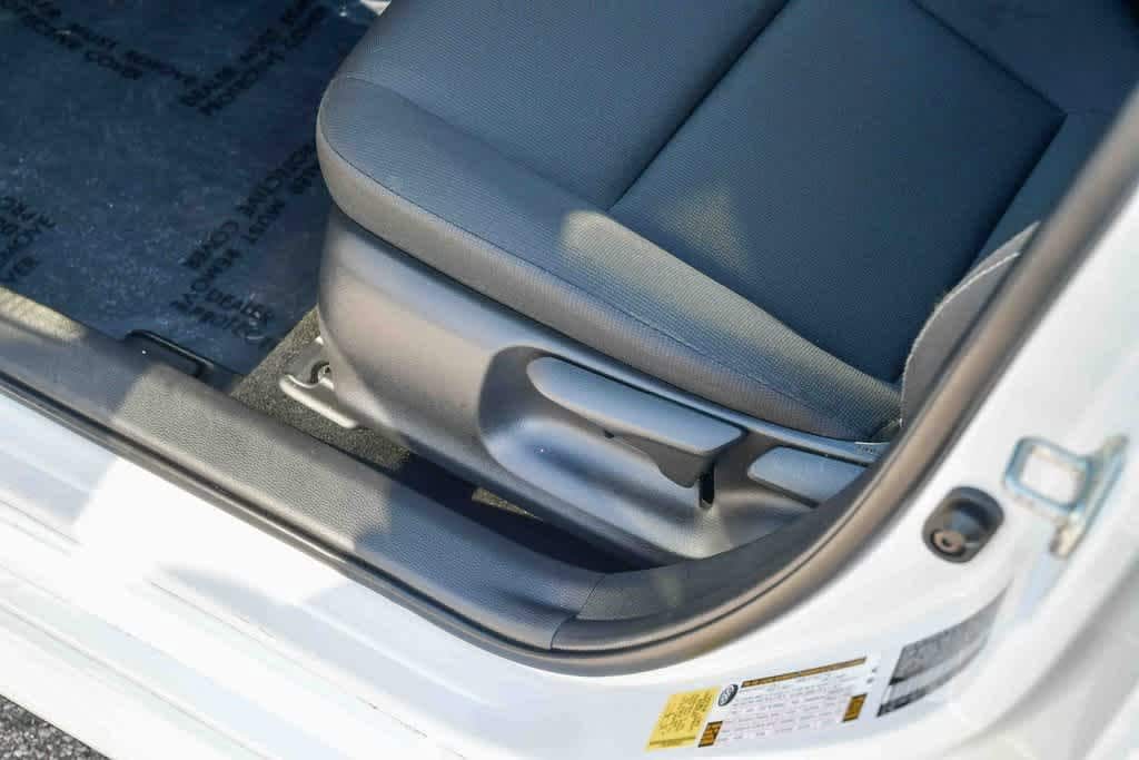 Thumbnail: 2025 Toyota Corolla - 21