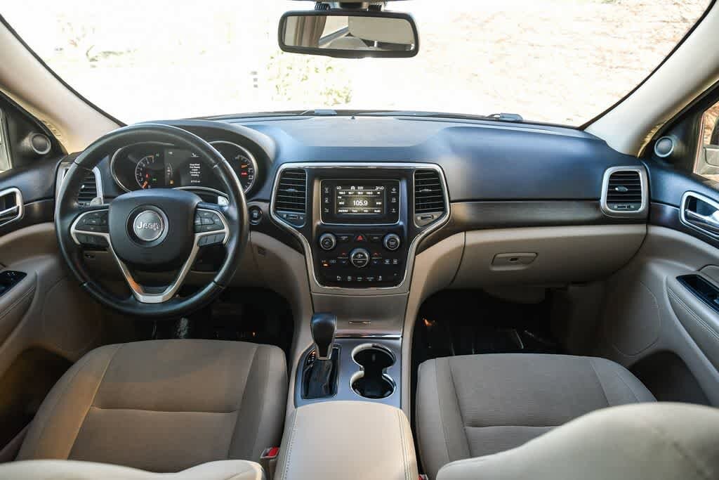 Thumbnail: 2016 Jeep Grand Cherokee - 14