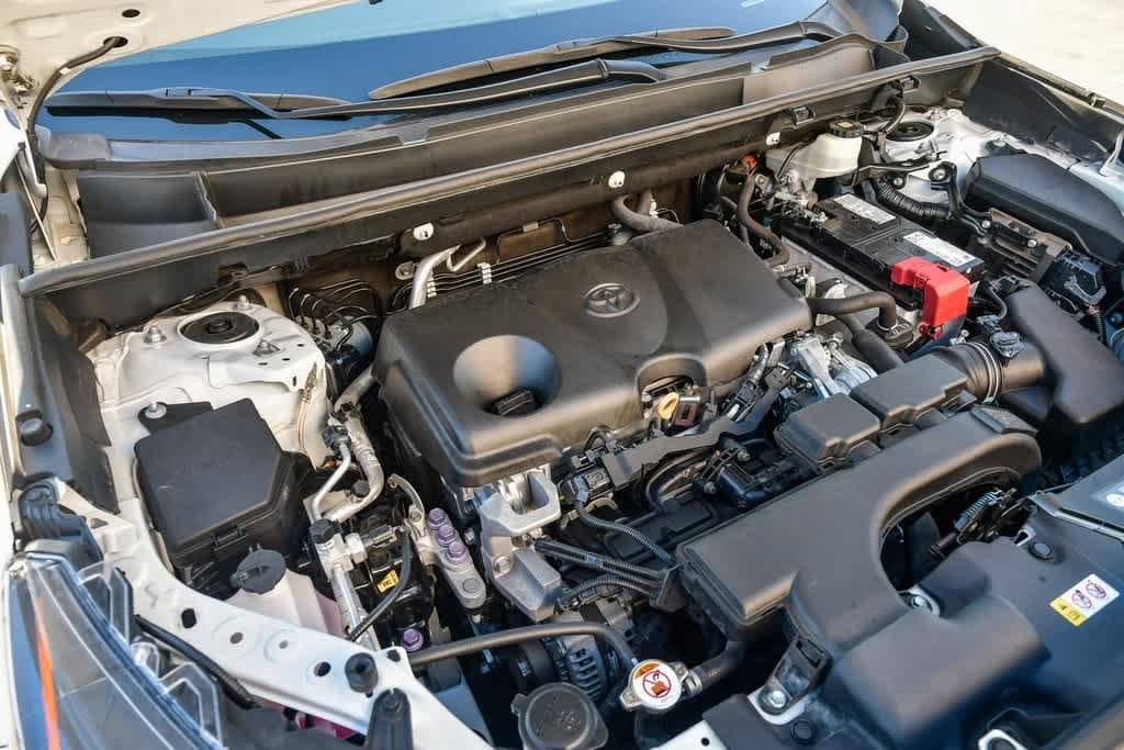 Thumbnail: 2021 Toyota RAV4 - 28