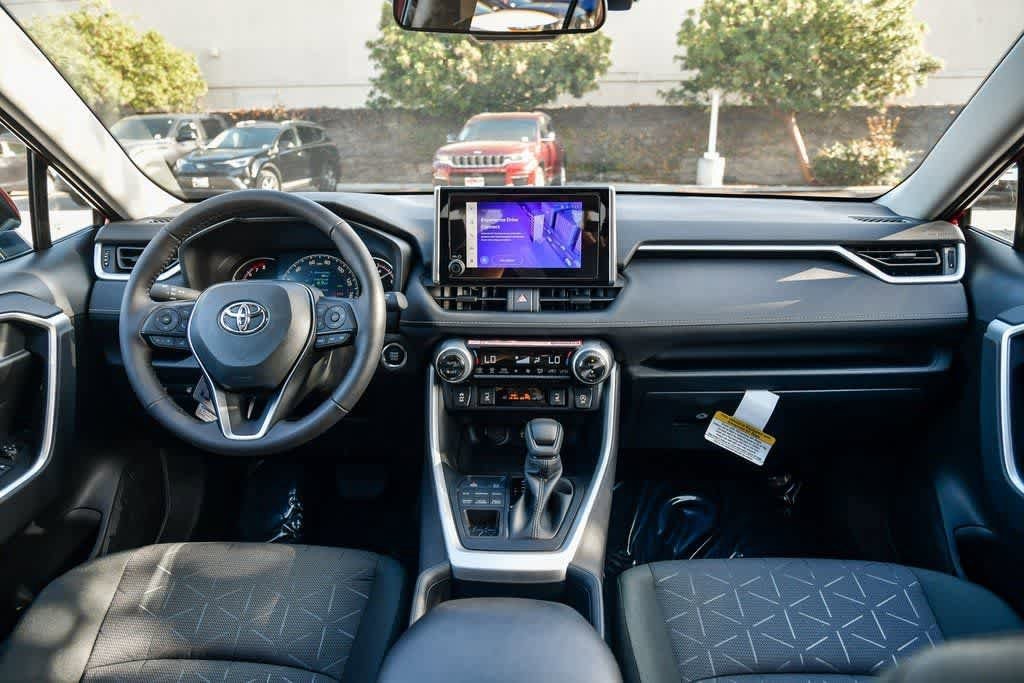 Thumbnail: 2025 Toyota RAV4 - 13