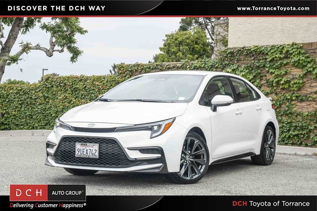 2025 Toyota Corolla SE CVT's photo