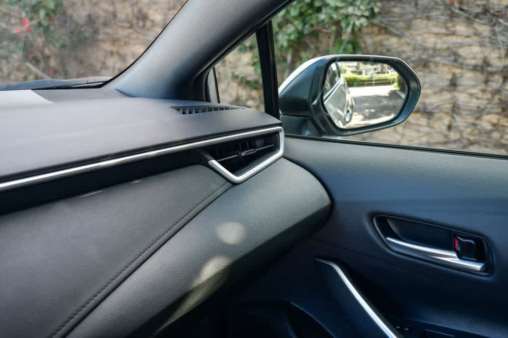 Thumbnail: 2025 Toyota Corolla - 25