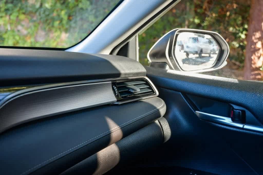 Thumbnail: 2020 Toyota Camry - 26