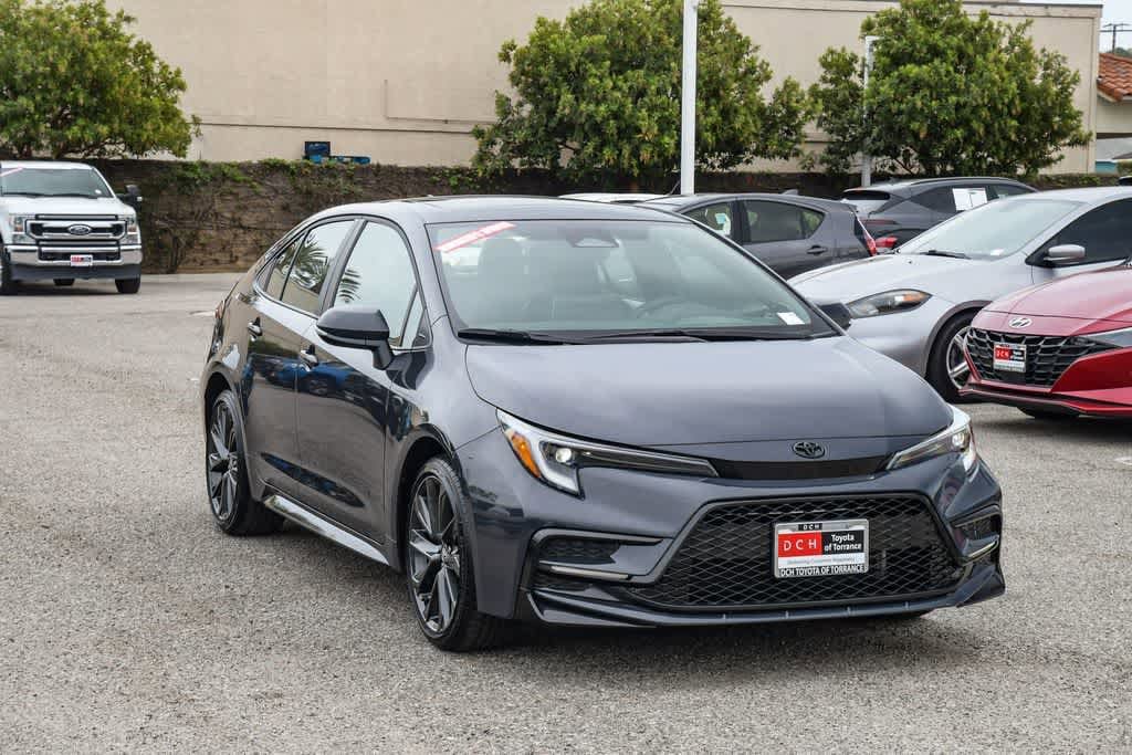 2025 Toyota Corolla XSE photo 2