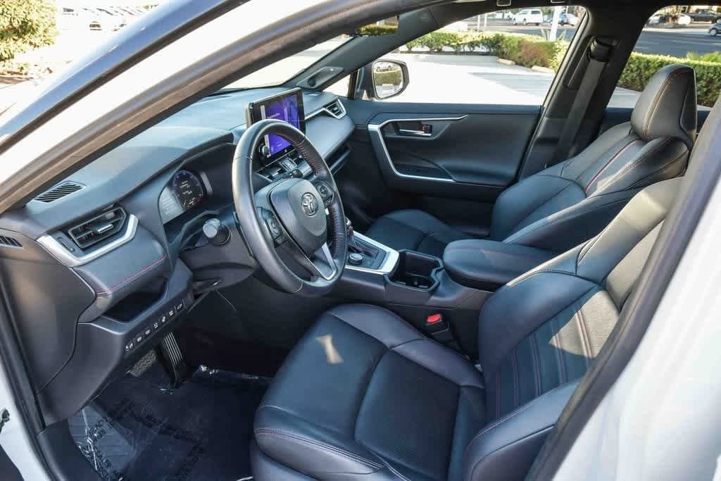 Thumbnail: 2024 Toyota RAV4 - 17