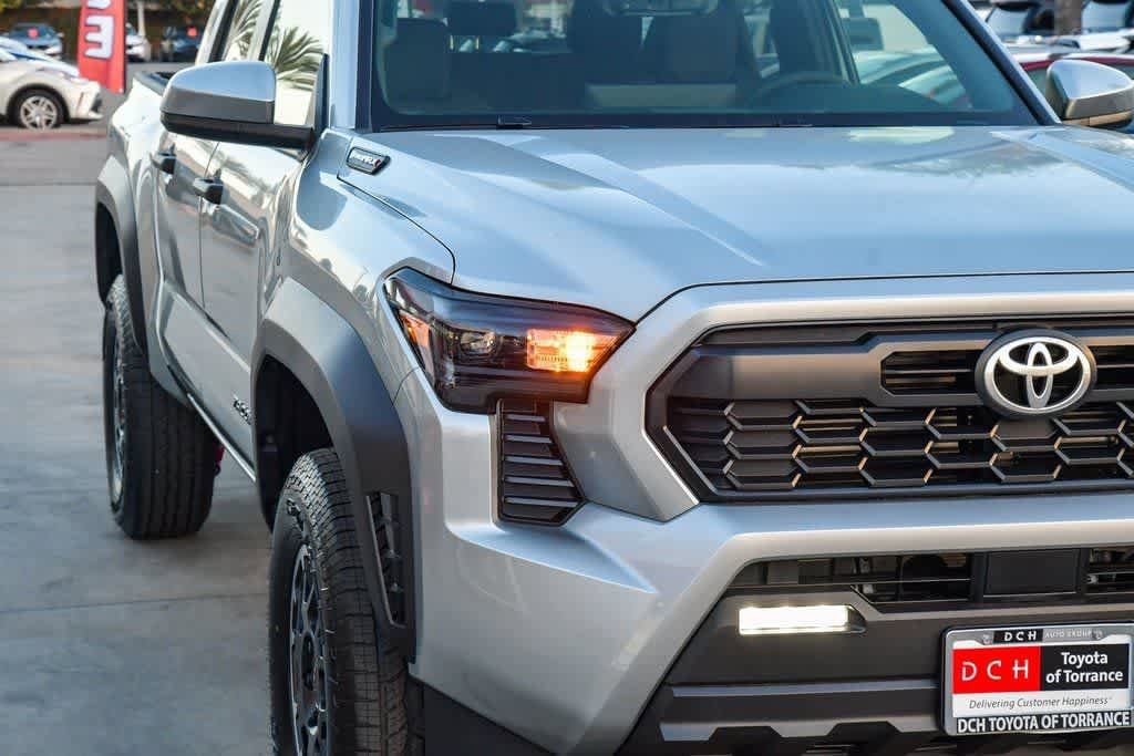 2025 Toyota Tacoma TRD Off Road - Photo 4