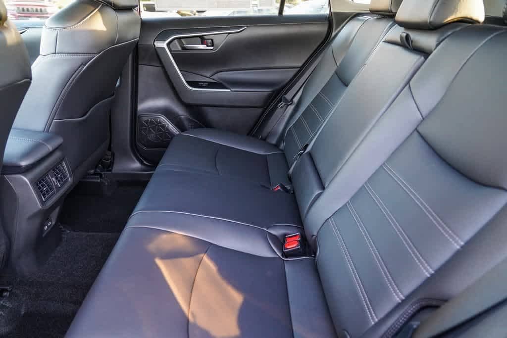 Thumbnail: 2025 Toyota RAV4 - 19