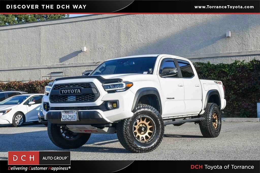 2021 Toyota Tacoma TRD Off Road's photo