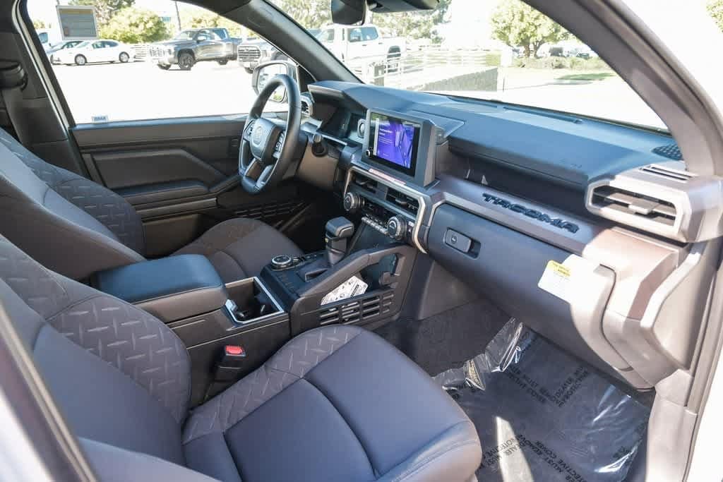 Thumbnail: 2025 Toyota Tacoma - 15