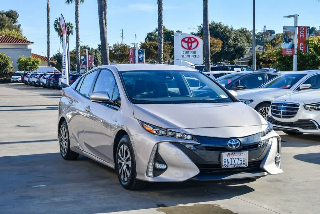 Thumbnail: 2020 Toyota Prius Prime - 3