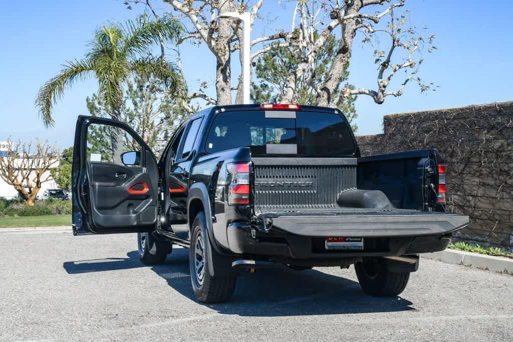 Thumbnail: 2025 Nissan Frontier - 28